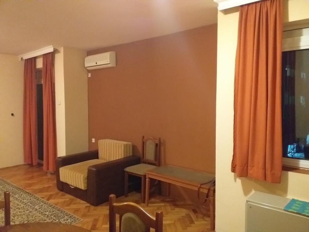 Dvosoban renoviran stan za prodaju