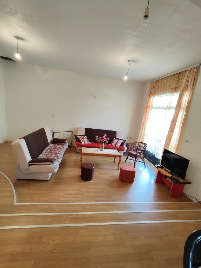 Kuća od 450m2 na atraktivnoj lokaciji u gradu