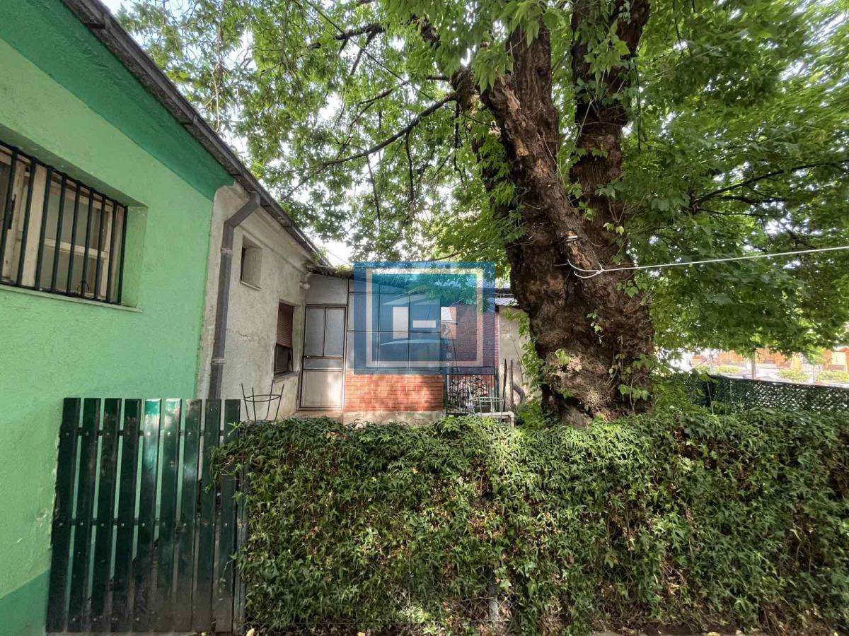 Na prodaju stambeno-poslovni prostor u samom centru