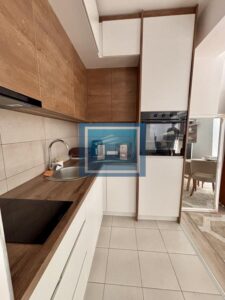 Kompletno opremljen jednoiposoban stan u novoj zgradi