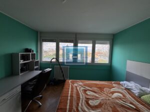 Trosoban stan u centru Jagodine – može kupovina preko kredita !!!