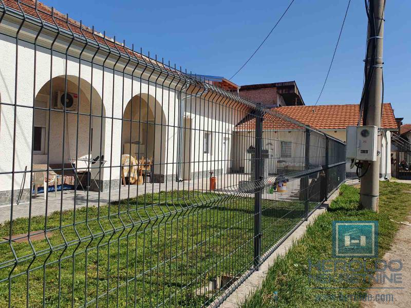 Stambena zgrada – 3 garsonjere
