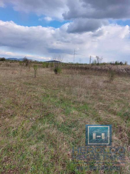 Na prodaju poljoprivredno zemljište