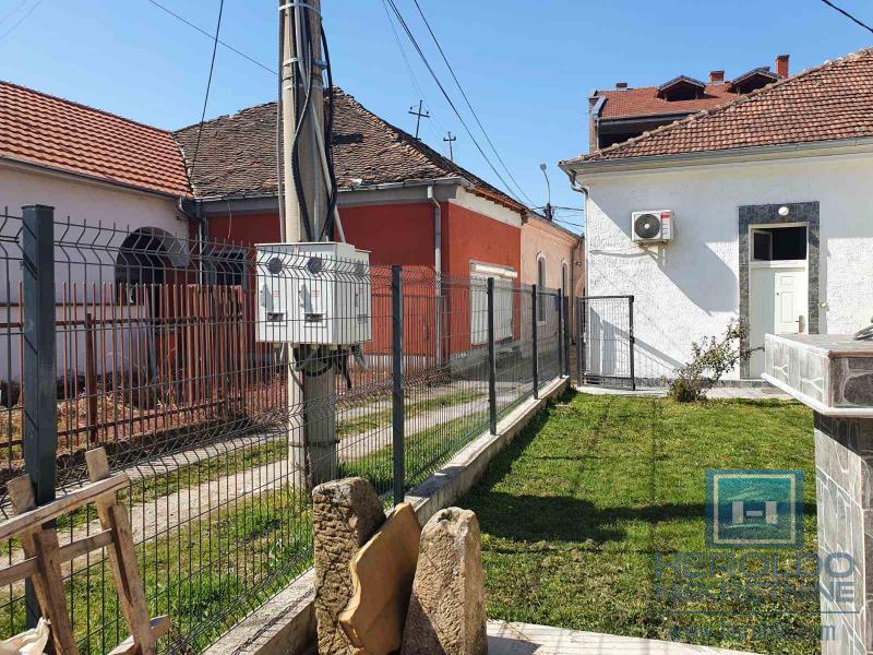 Stambena zgrada – 3 garsonjere