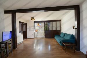 Prelep 4-soban stan u potkrovlju sa velikom terasom