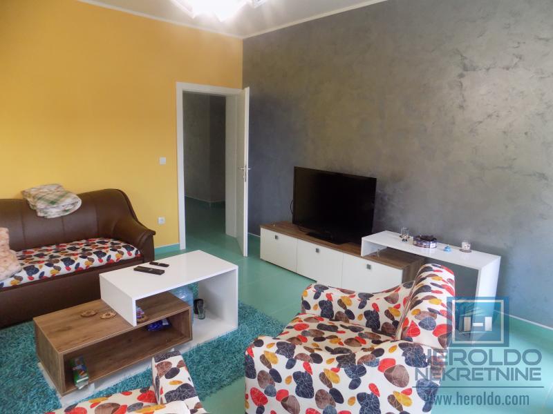 Na prodaju poslovno-stambeni objekat na odličnoj lokaciji