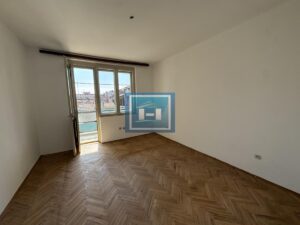 Komforan salonac u centru grada