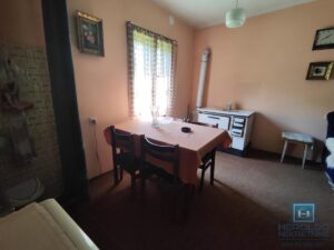 Prelepa parcela od 70 ari sa objektom u selu Lovci