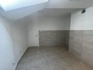 Stambeno – poslovni prostor u centru Jagodine