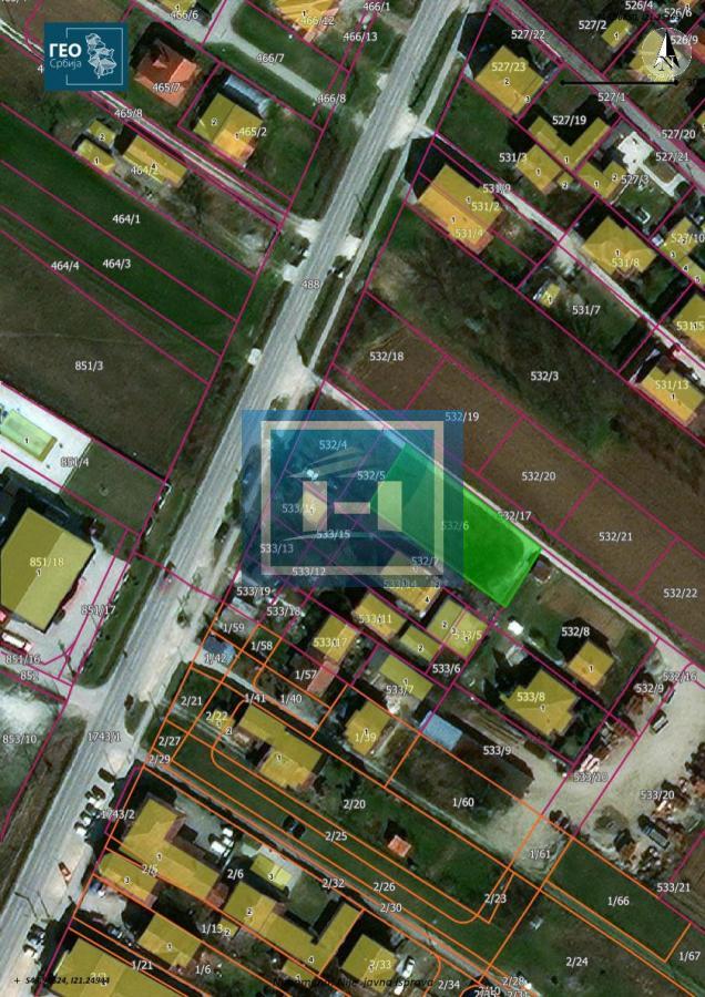 Plac na super lokaciji za 25000 evra