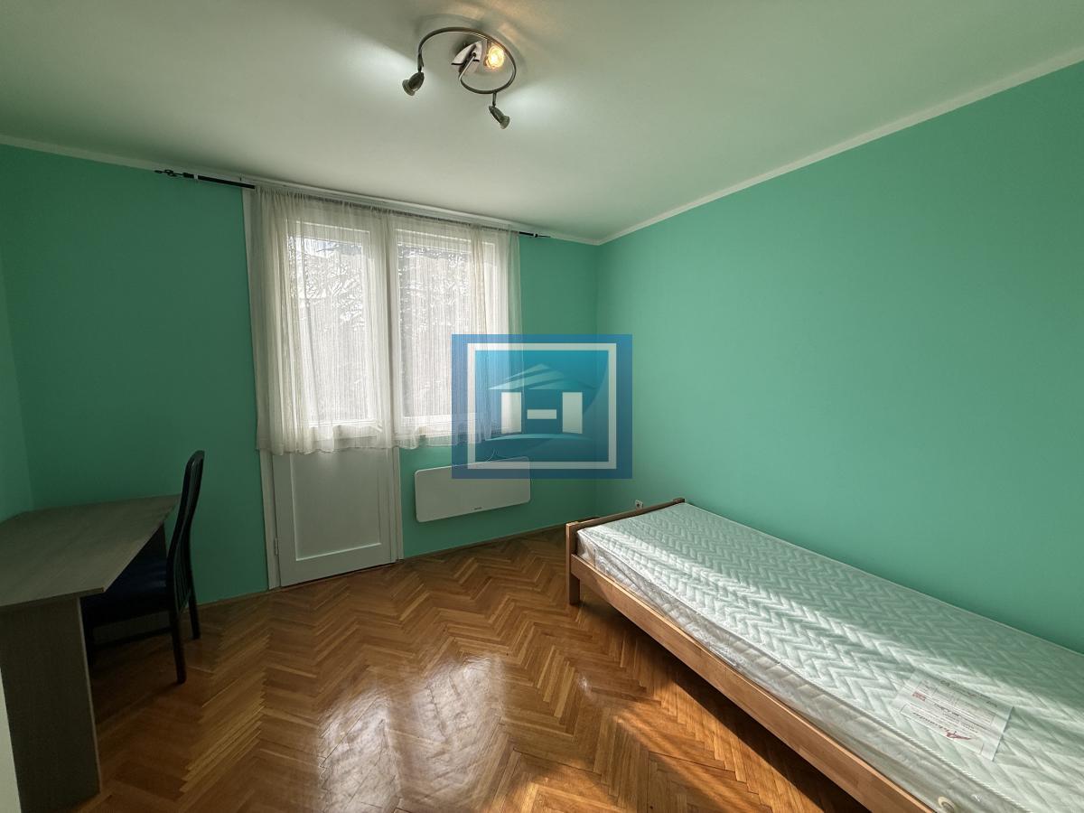 IDEALNO ZA STUDENTE – dvosoban stan 52 m² blizu fakulteta, namešten