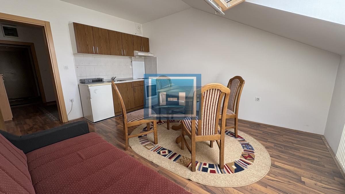 Dvosoban stan sa nameštajem u naselju Levač