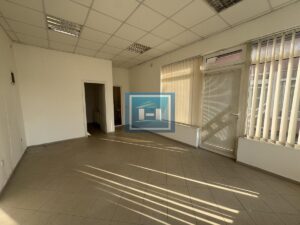 sređen lokal u glavnoj ulici
