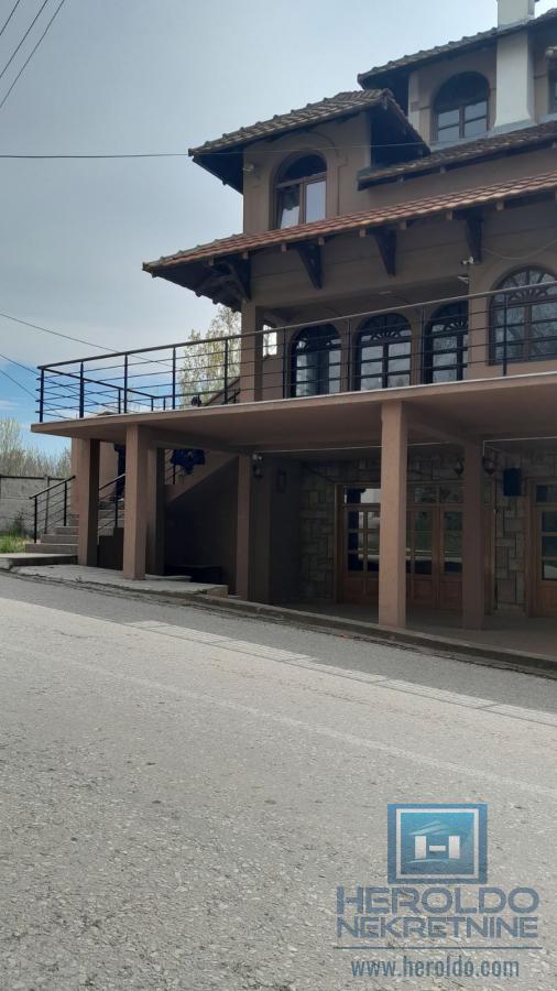 Ugostiteljski kompleks – nekadašnja diskoteka Hula Hula