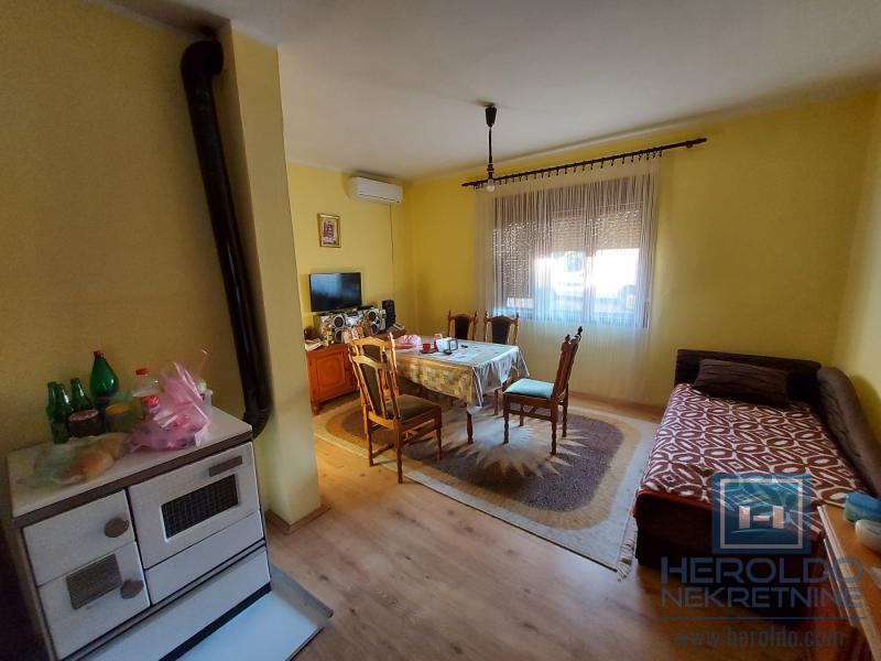 Seosko domaćinstvo na prodaju, Voljavče