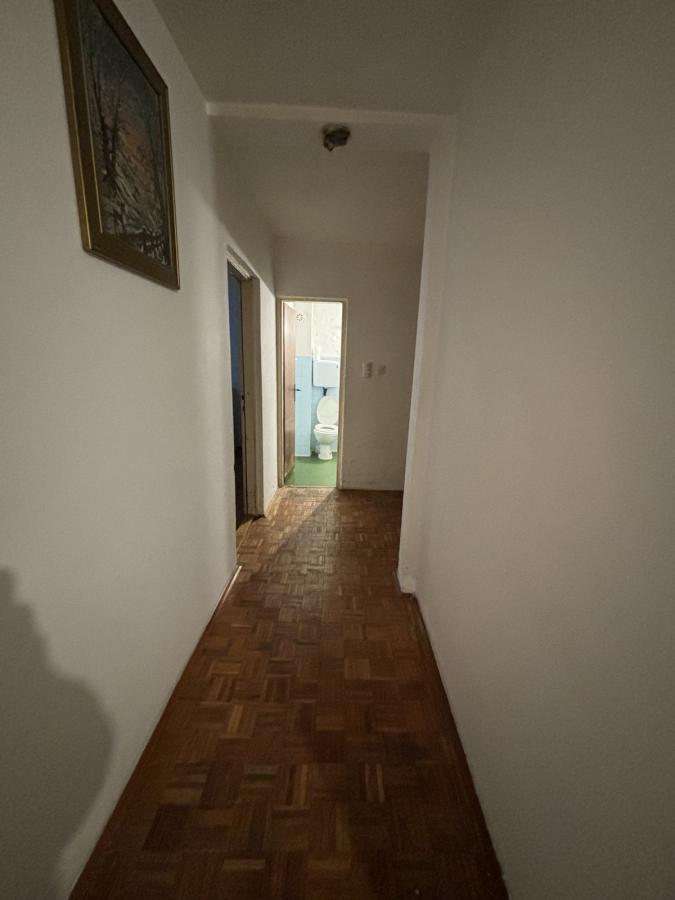 Stan u mirnom delu grada-izuzetno povoljan