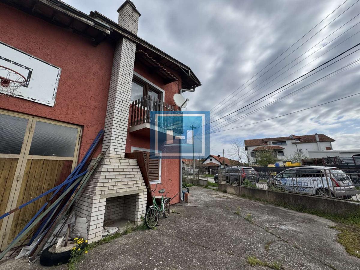 Kuća na odličnoj lokaciji