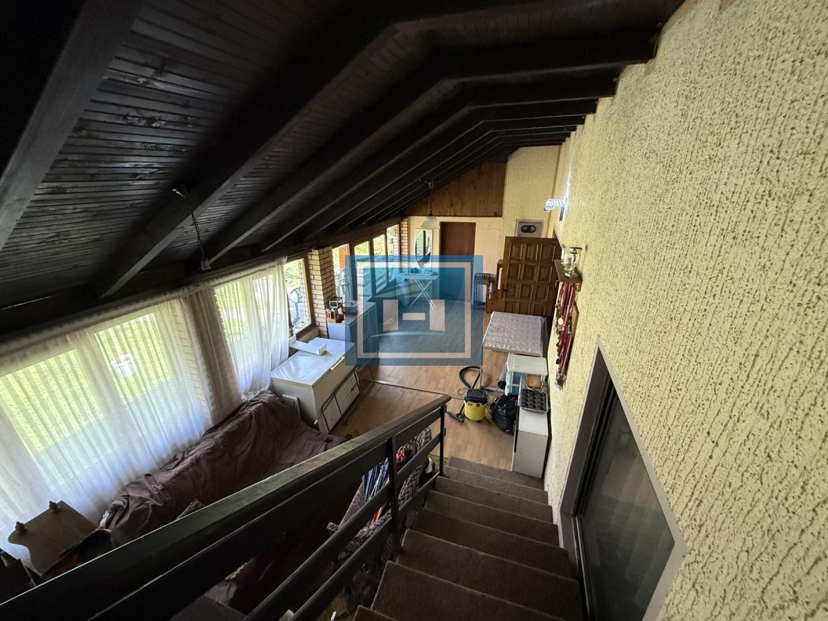 Na prodaju porodična kuća sa pomoćnim objektom – mirna lokacija, odličan potencijal