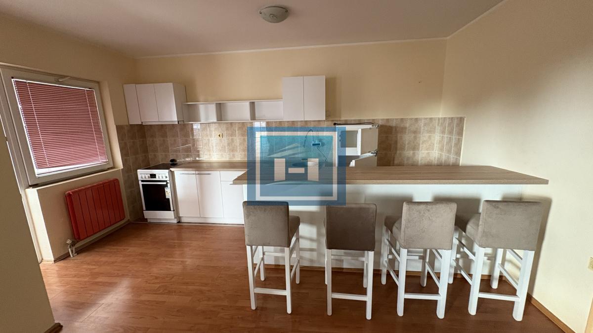 Konforan dvosoban stan u Jagodini