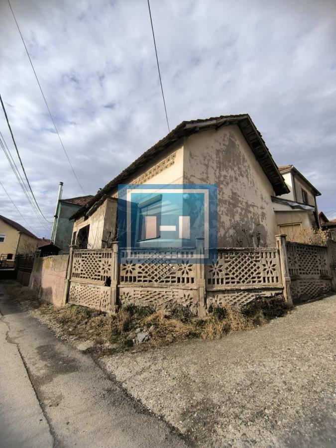 Kuća sa velikim zemljištem!