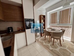 Kompletno opremljen jednoiposoban stan u novoj zgradi