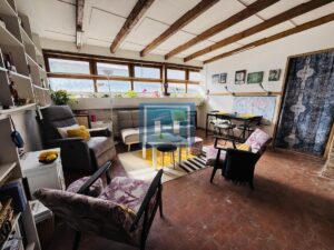 KUĆA U STROGOM CENTRU – IDEALNA ZA PORODIČNI ŽIVOT ILI POSLOVNI PROSTOR