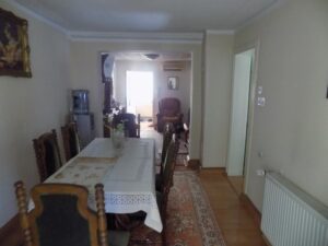 3 kuće u dvoruštu/Kružni tok