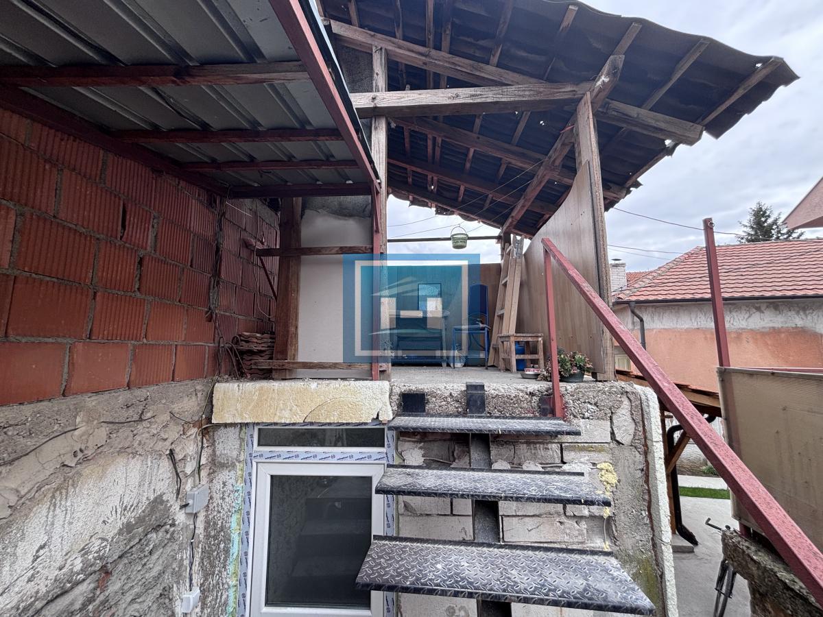Stan 72 m², 2.5 soban, prizemlje, 2 kupatila, Jagodina, Levač