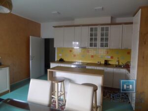 Na prodaju poslovno-stambeni objekat na odličnoj lokaciji