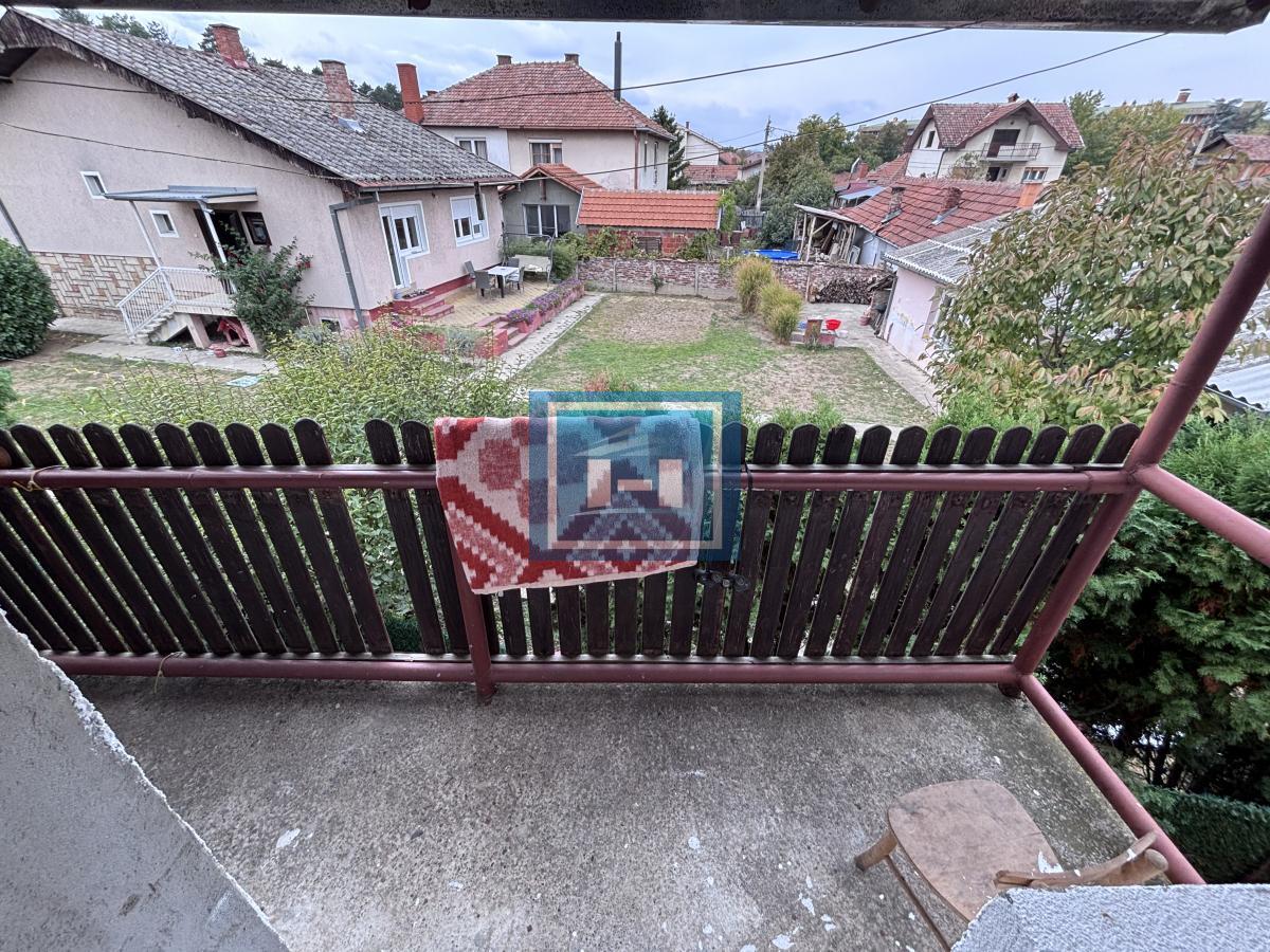 Stan 72 m², 2.5 soban, prizemlje, 2 kupatila, Jagodina, Levač