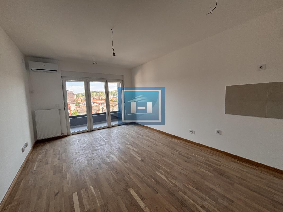 Jednosoban stan u centru Jagodine, 30,64 m², 6/9 sprat