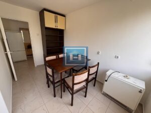 Dvosoban stan 2. sprat, Kajsijar, postoji mogućnost kupovine na kredit