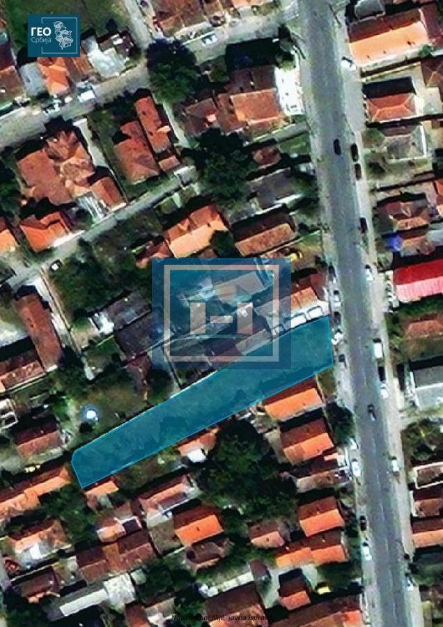 Plac uz glavni put Paraćin–Pojate – samo 1 km od centra