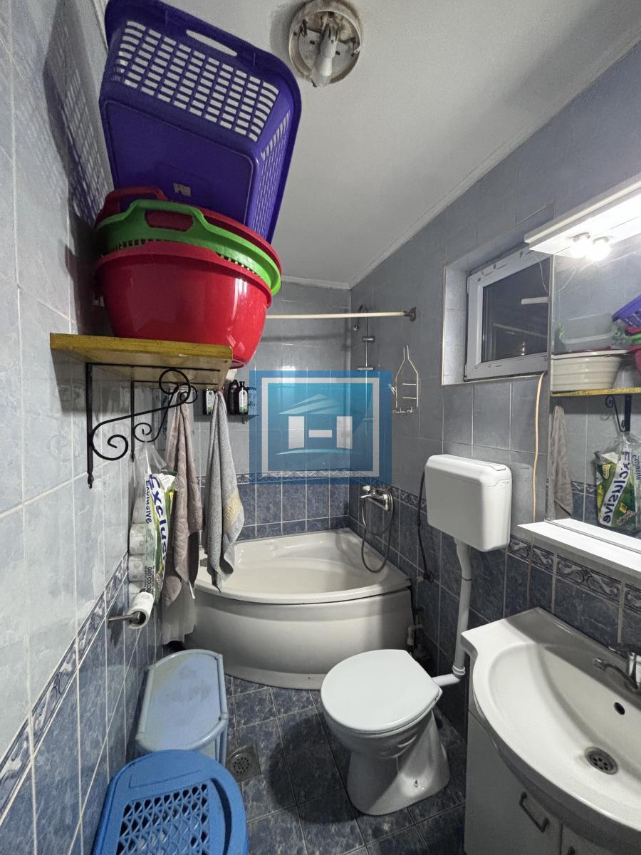 Stan 72 m², 2.5 soban, prizemlje, 2 kupatila, Jagodina, Levač