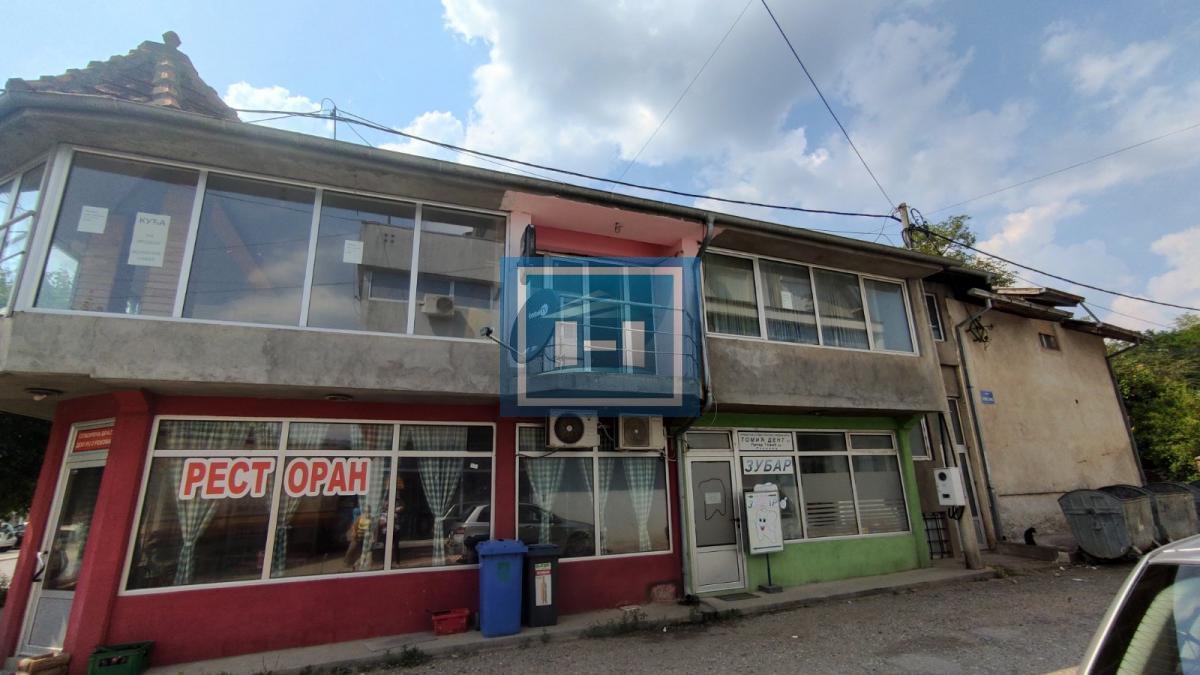 Stambeno-poslovni objekat u centru Rekovca po ceni 300eur/m2