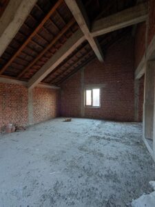 Kuća od 450m2 na atraktivnoj lokaciji u gradu