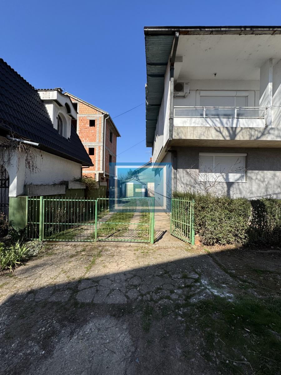 Komforan salonac u centru grada