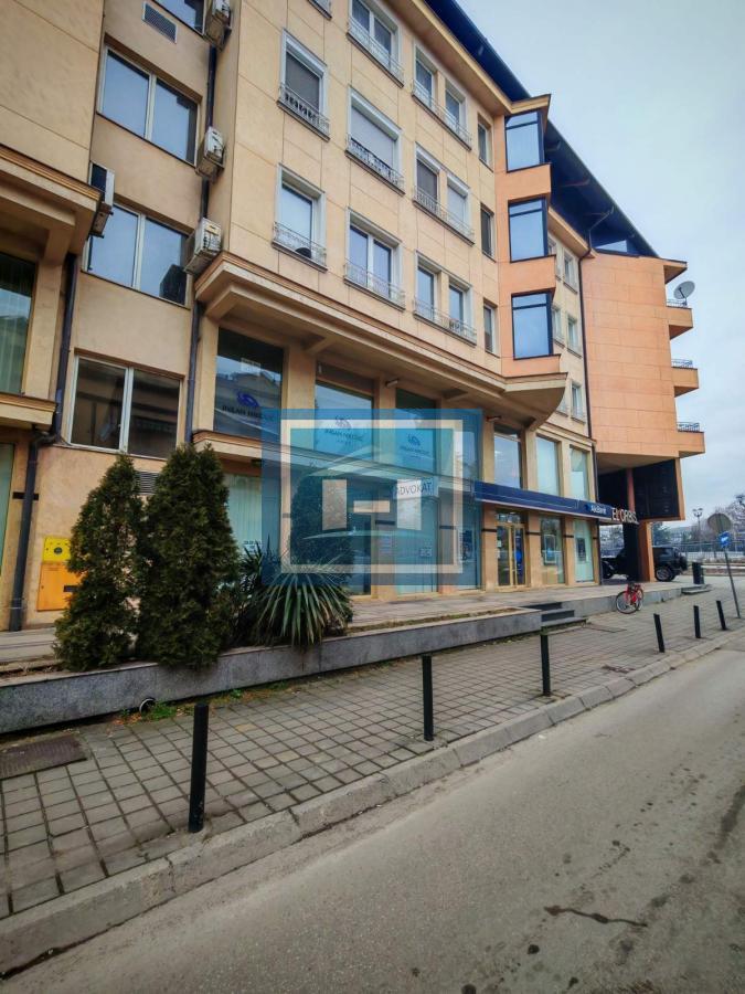 Prodaja poslovnog prostora u centru