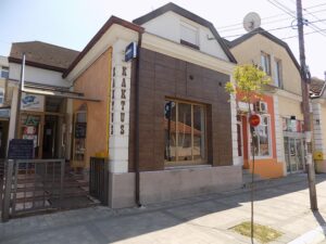 Lokal kod srednjih škola-pod zakupom oba lokala