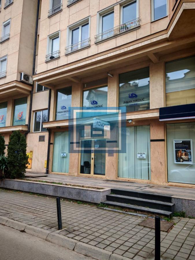 Prodaja poslovnog prostora u centru