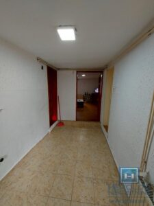 Prostrana kuća za adaptaciju
