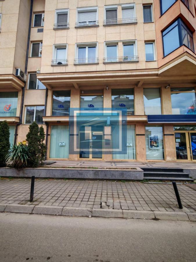 Prodaja poslovnog prostora u centru