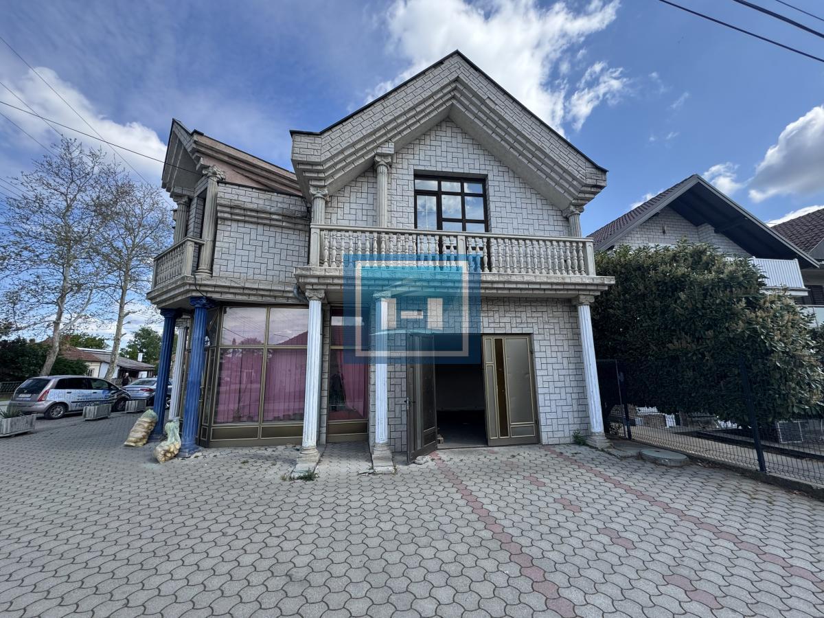 Stambeno poslovni objekat od 885m2 sa 4 lokala