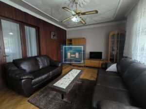 Kuća za izdavanje na lepoj lokaciji