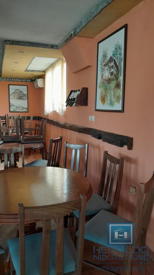Ugostiteljski kompleks – nekadašnja diskoteka Hula Hula