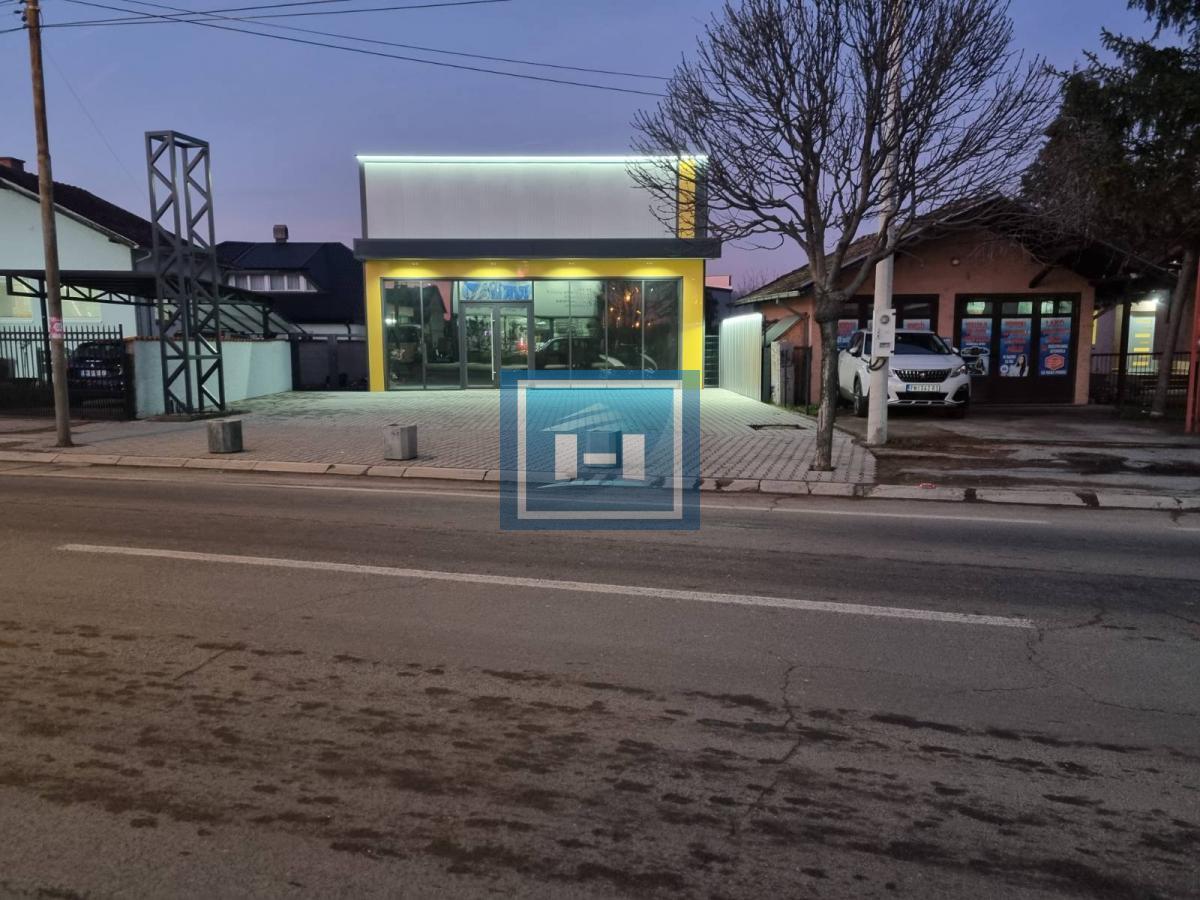 Višenamenski poslovni prostor za izdavanje