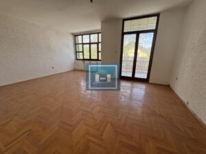 Stambeno poslovni objekat od 885m2 sa 4 lokala