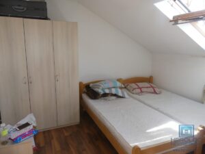 Dvosoban stan sa nameštajem površine 68m2 u naselju Levač