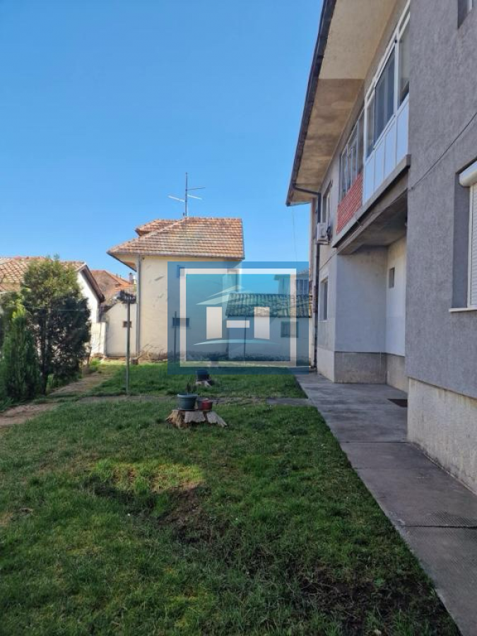 Komforan salonac u centru grada