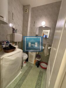 Dvosoban stan u potkrovlju ! Postoji mogućnost kupovine preko kredita!!